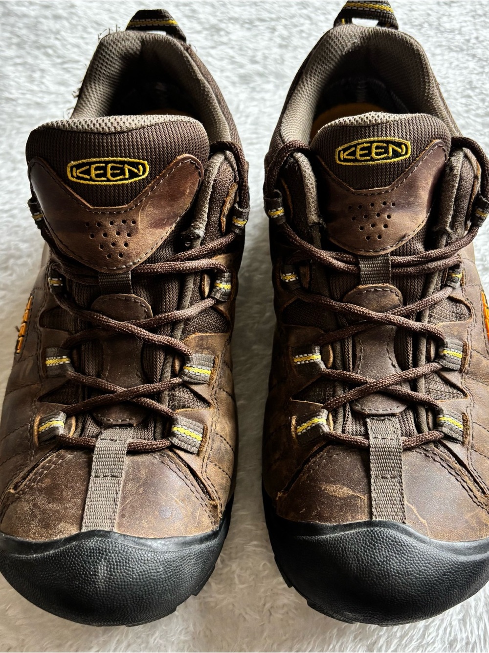 Keen Mens 9 Targhee II Waterproof Brown leather hiking Shoes